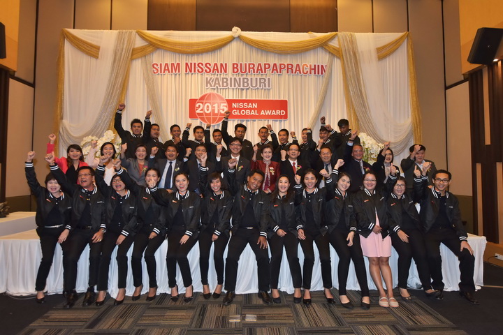 iamcar_nissanGlobal Award 20154